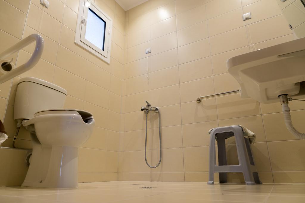 Adonis Apartments Paralia Katerinis Exterior photo