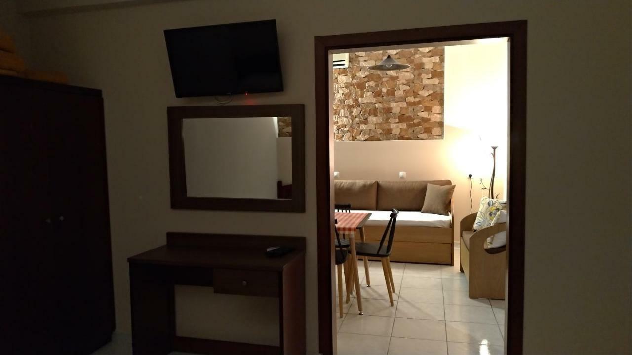 Adonis Apartments Paralia Katerinis Exterior photo